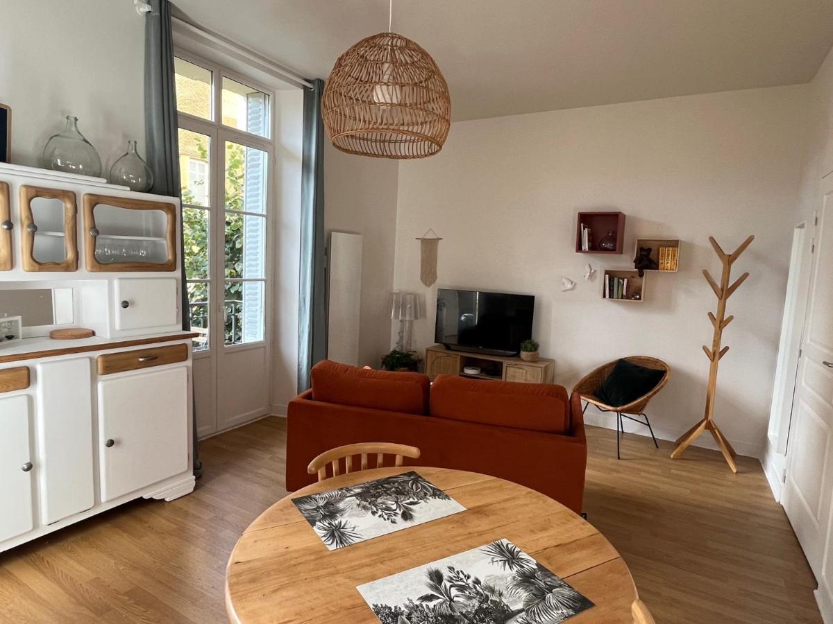 Appartement Calme Avec Balcons & Vue Sur Thermes Vichy Zewnętrze zdjęcie